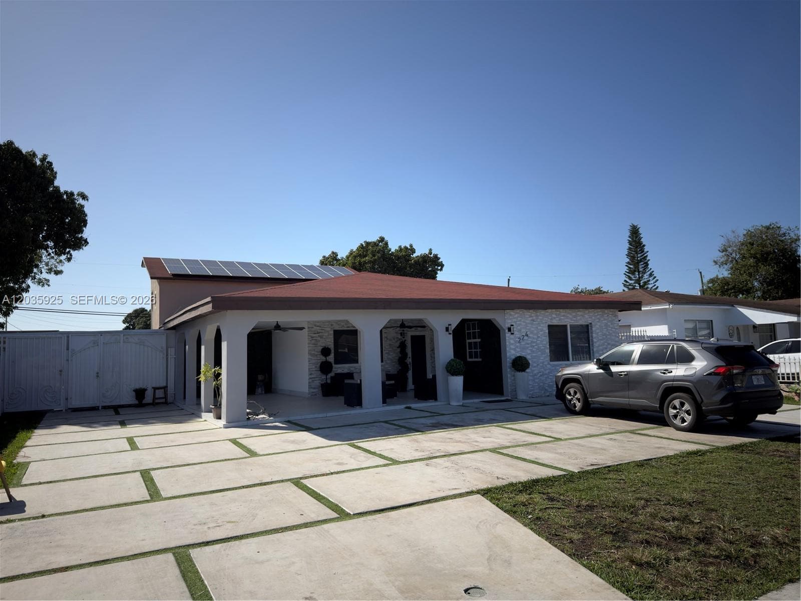 Single-family home at 224 E 42nd St, Hialeah — photo 1
