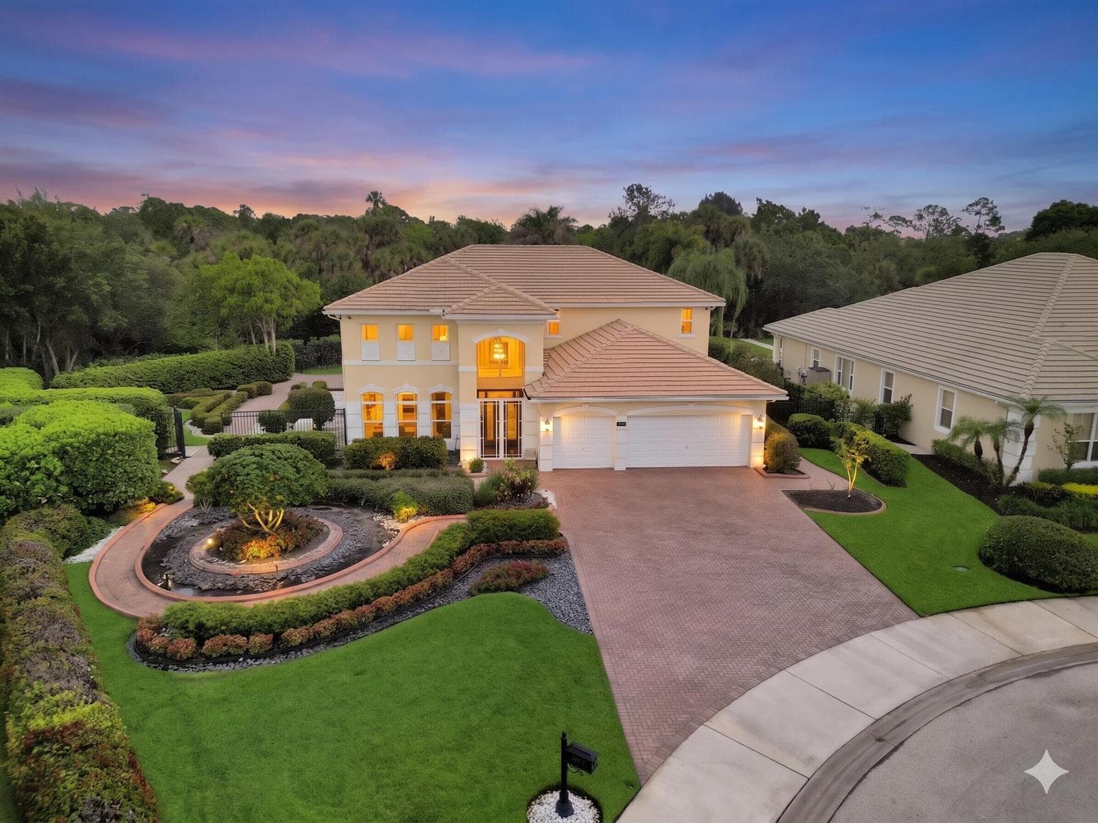 Single-family home at 299 SW Lost River Road, Stuart, FL