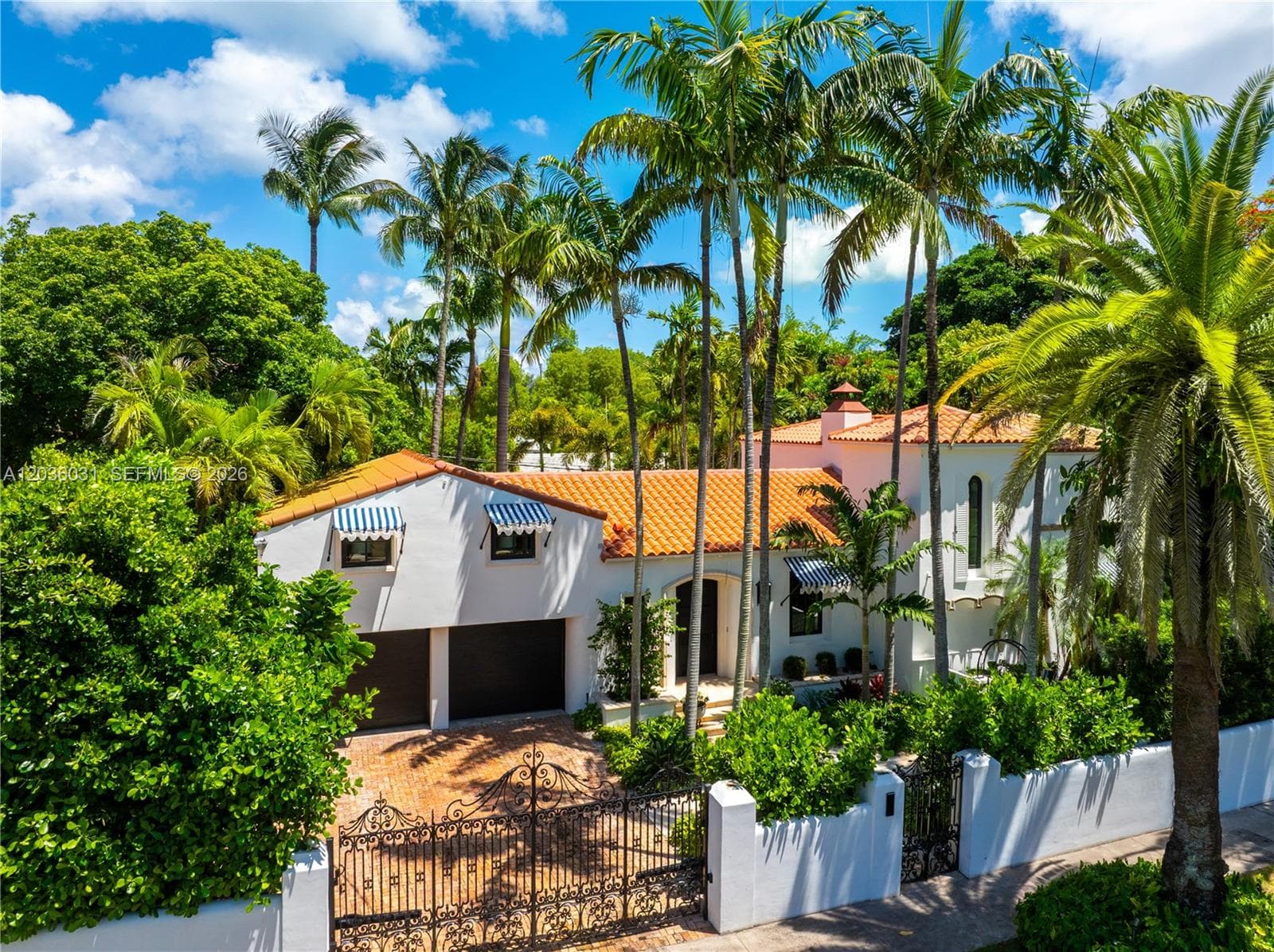 Single-family home at 4727 N Bay Rd, Miami Beach, FL