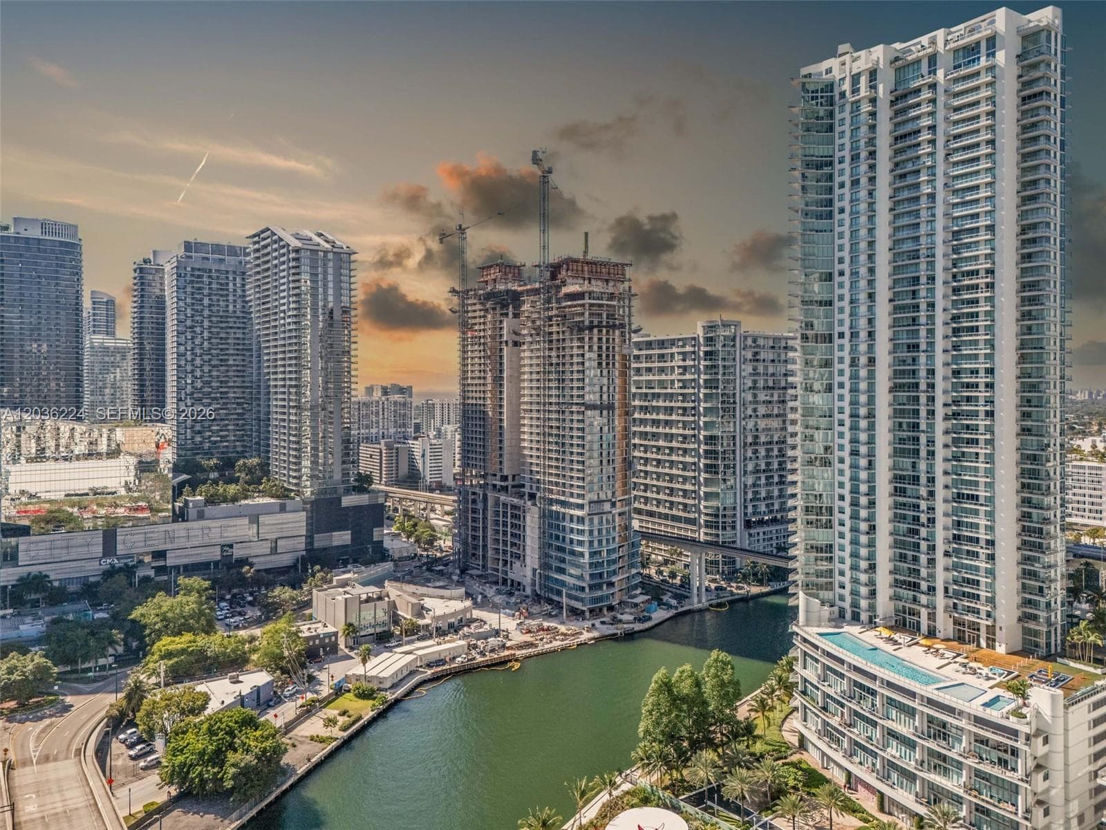 Condo at 92 SW 3rd St, Miami — photo 3
