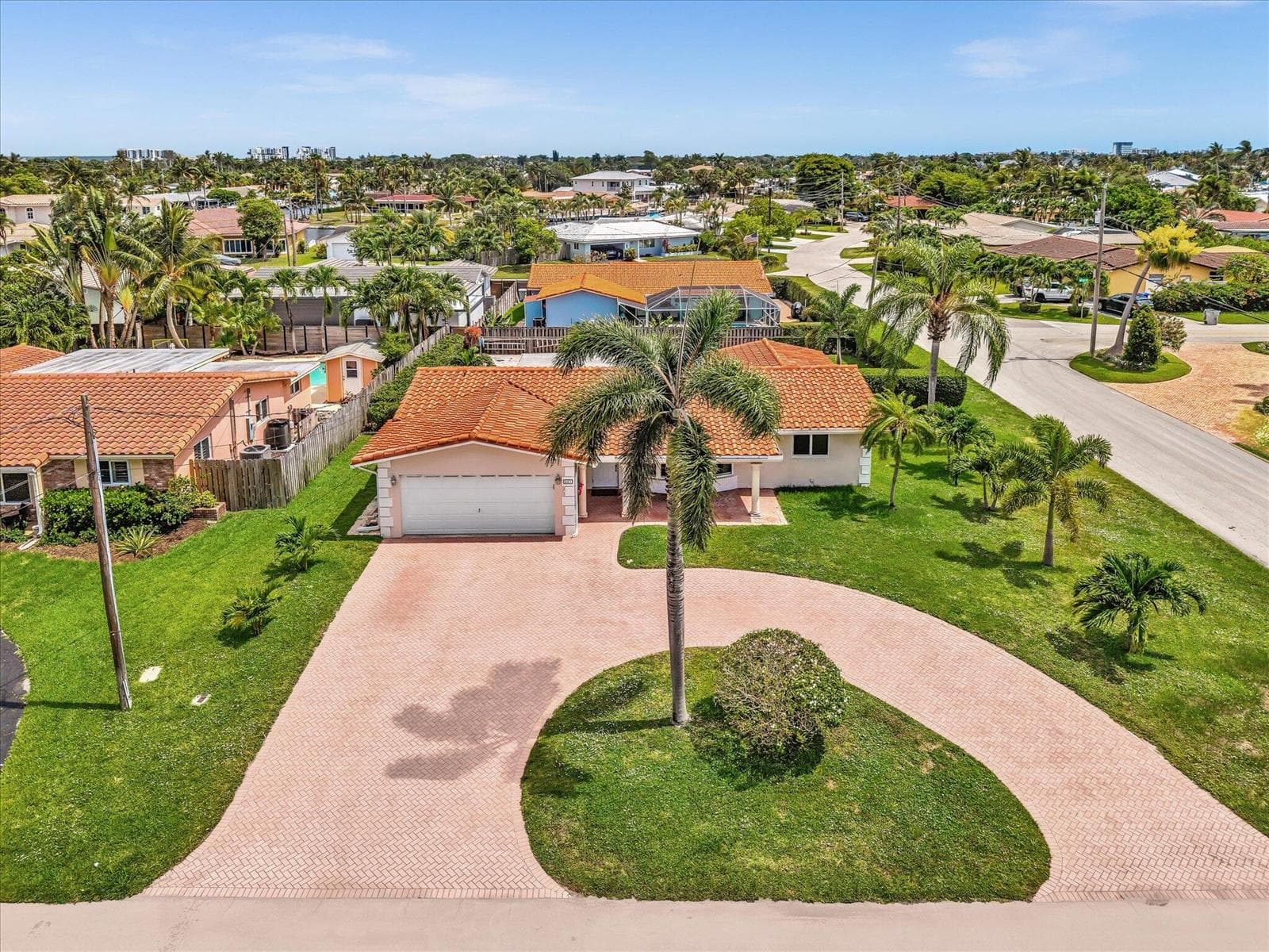 Single-family home at 641 SE 11th Street, Pompano Beach, FL