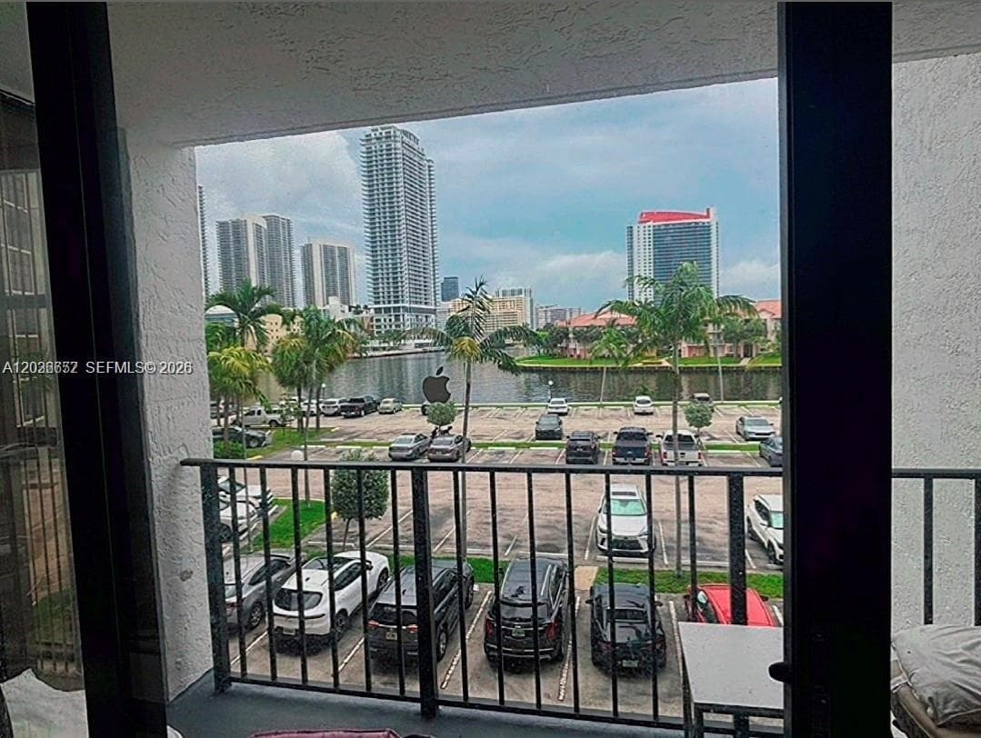 Condo at 200 Leslie Dr, Hallandale Beach, FL