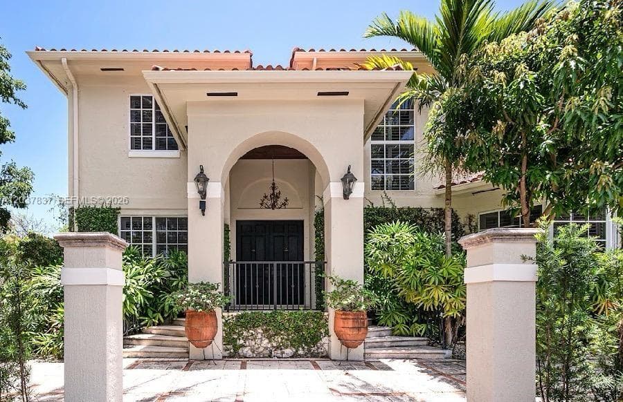 Single-family home at 797 Glenridge Rd, Key Biscayne, FL