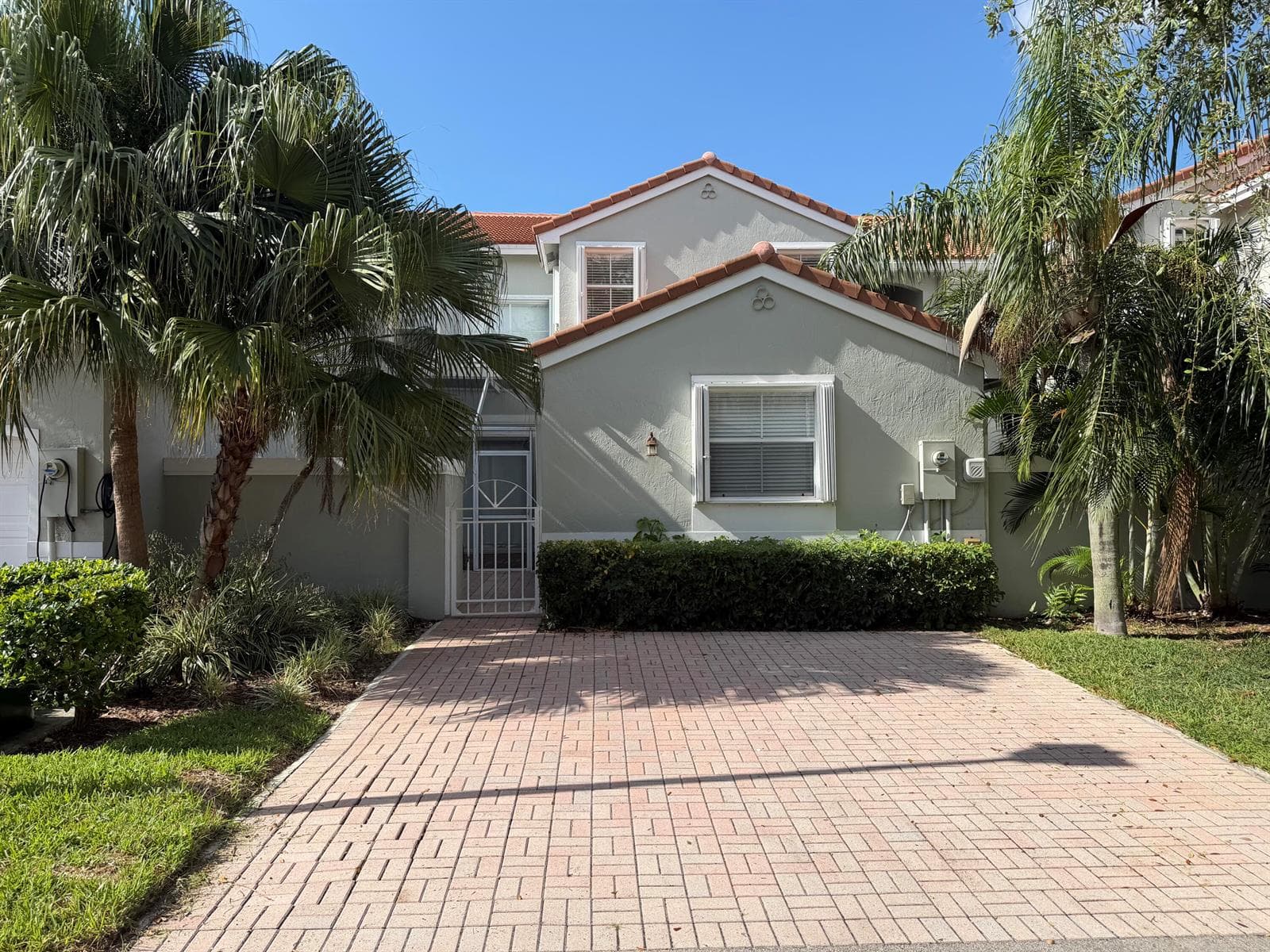 Townhouse at 940 Doveplum Court, Hollywood, FL