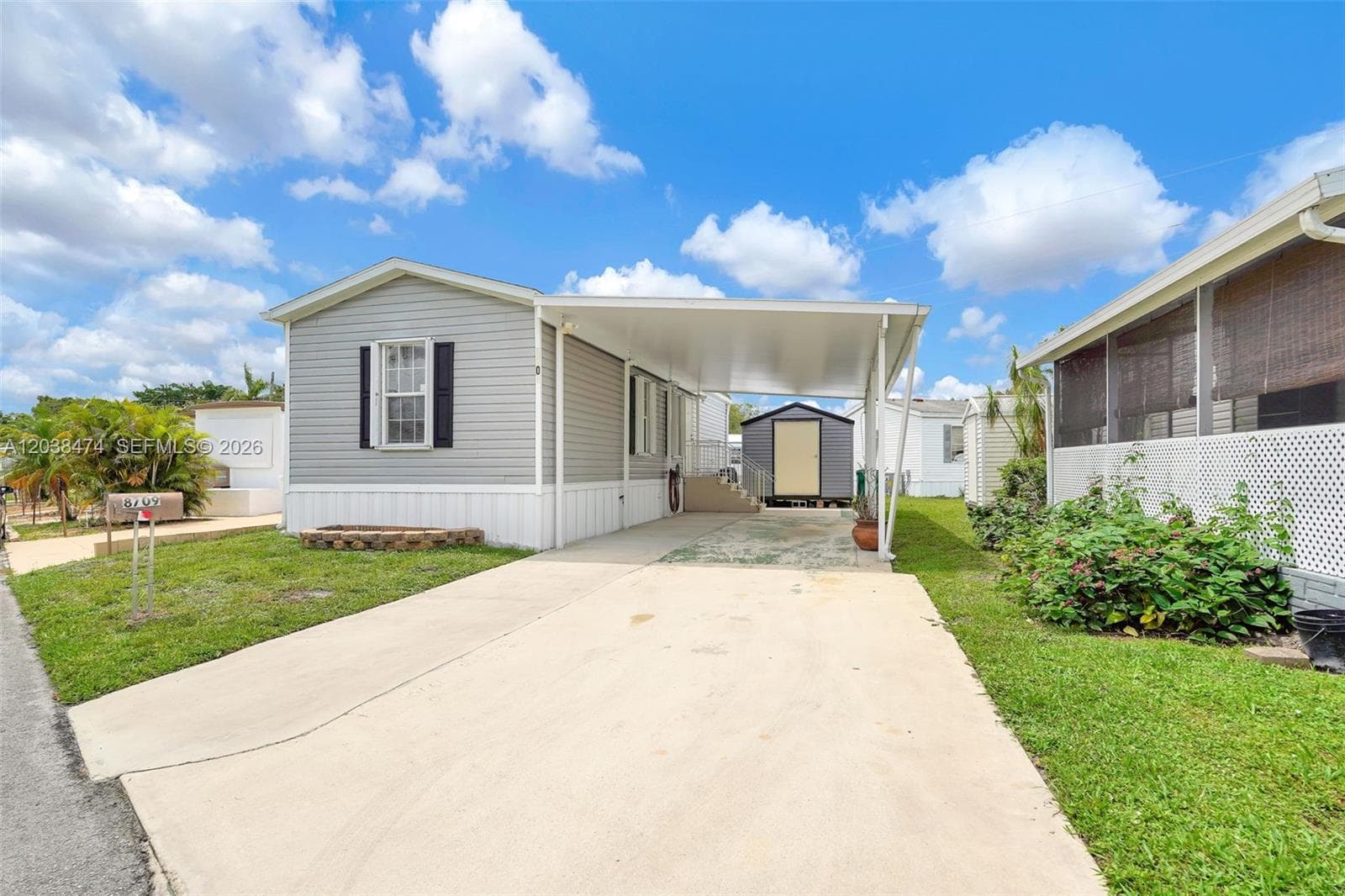 Mobile home at 8709 SW 17th Ct, Davie, FL