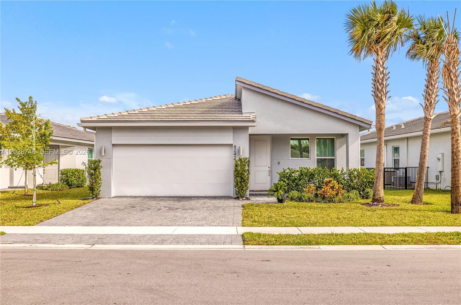 Single-family home at 4242 Rosa Dr, Deerfield Beach — photo 1