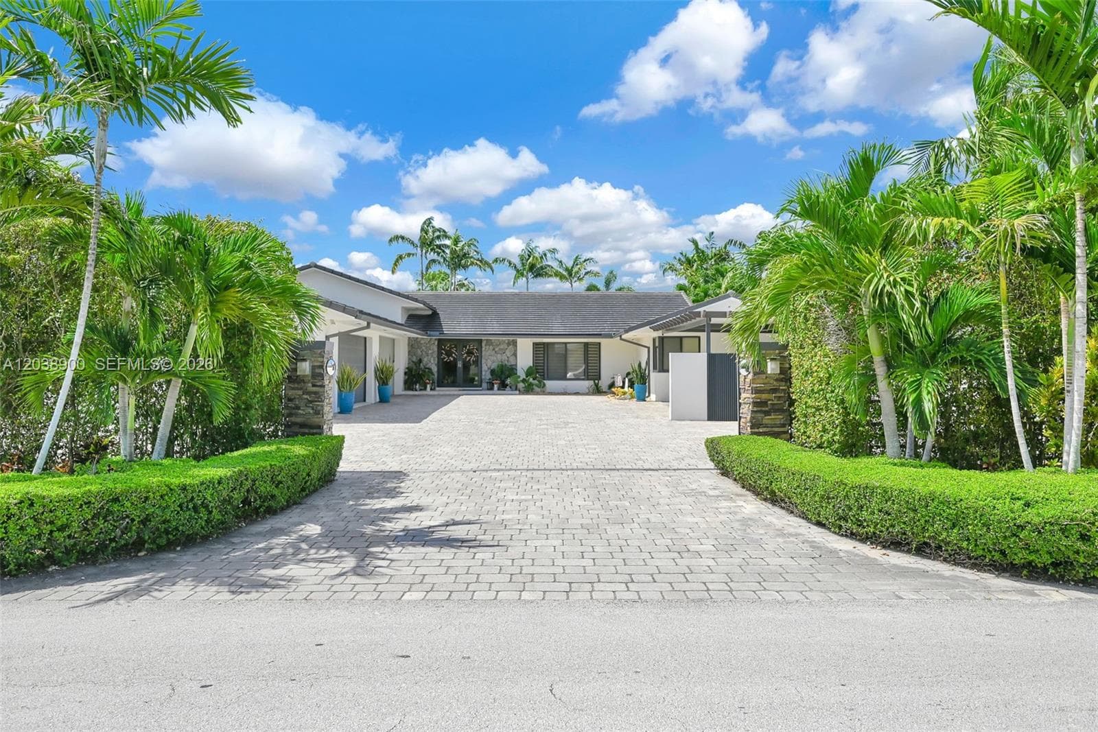 Single-family home at 13800 SW 38th St, Miami, FL