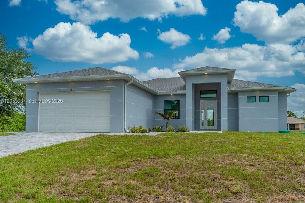 Single-family home at 5054 Benton St, Lehigh Acres, FL