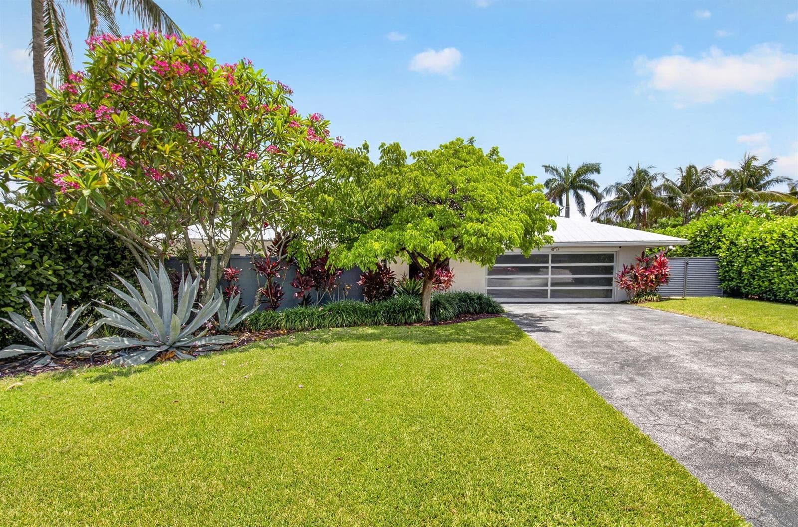 Single-family home at 2006 NW 3rd Avenue, Delray Beach, FL