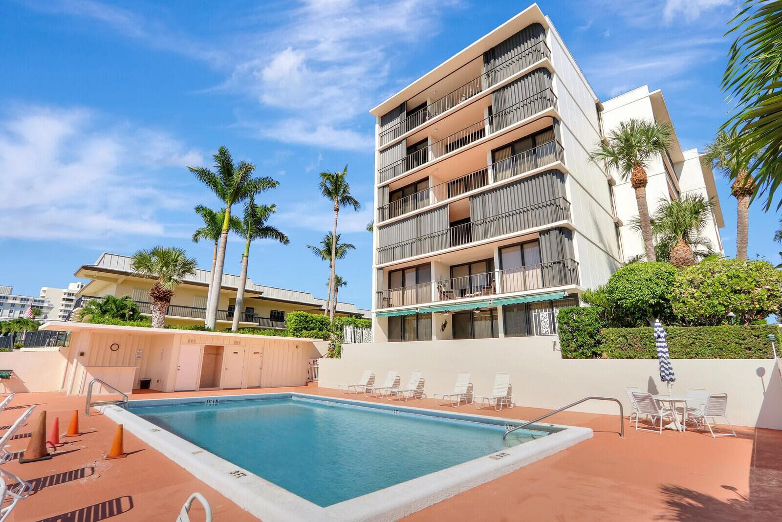 Condo at 225 Beach Road, Tequesta, FL