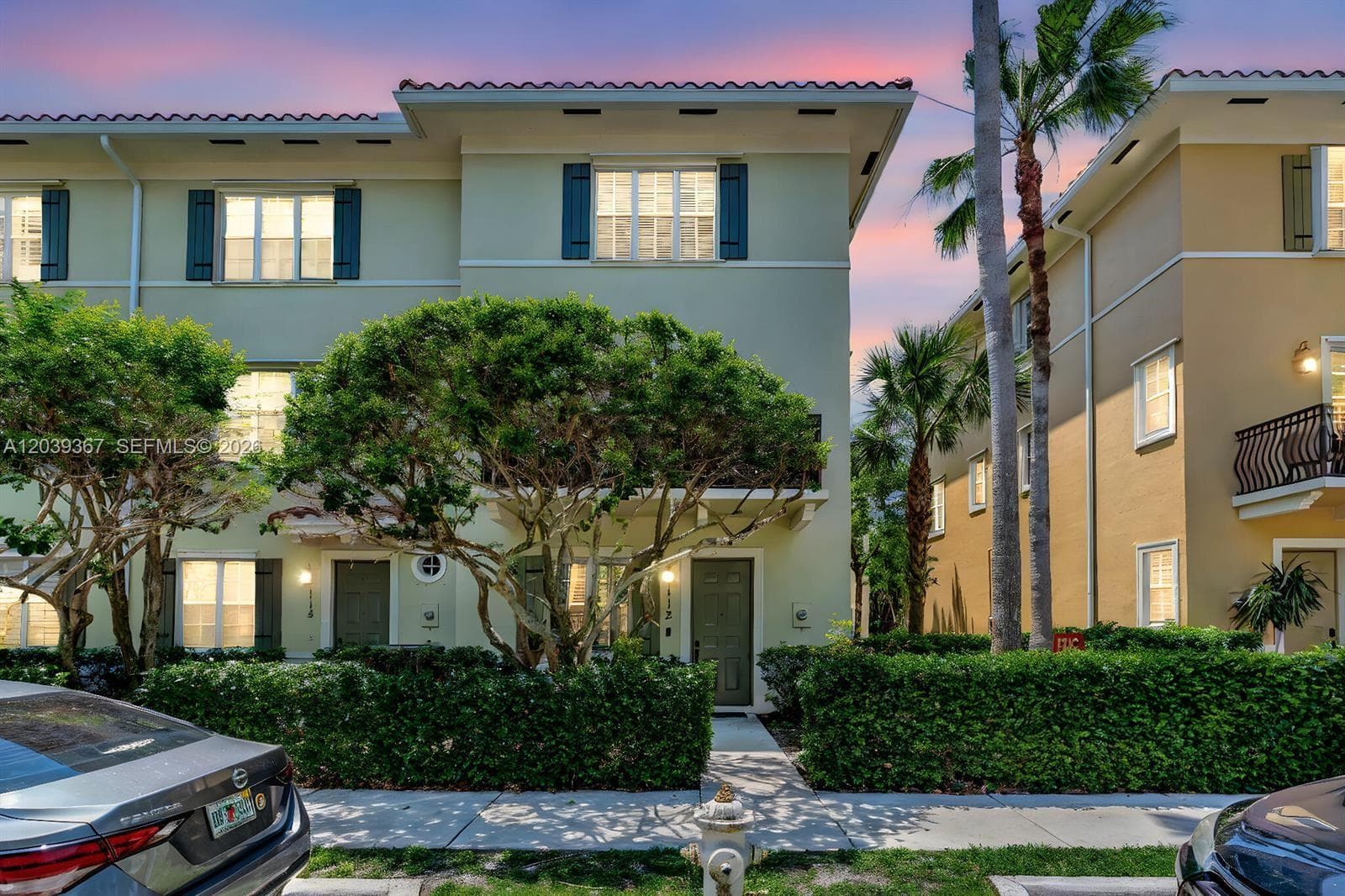 Townhouse at 112 Osceola Ln, Jupiter — photo 2