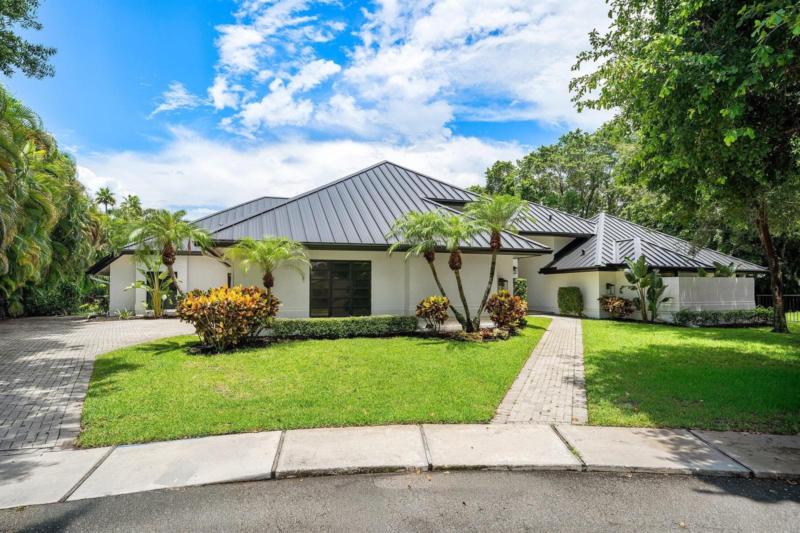 Single-family home at 3235 Hyde Circle, Boca Raton, FL