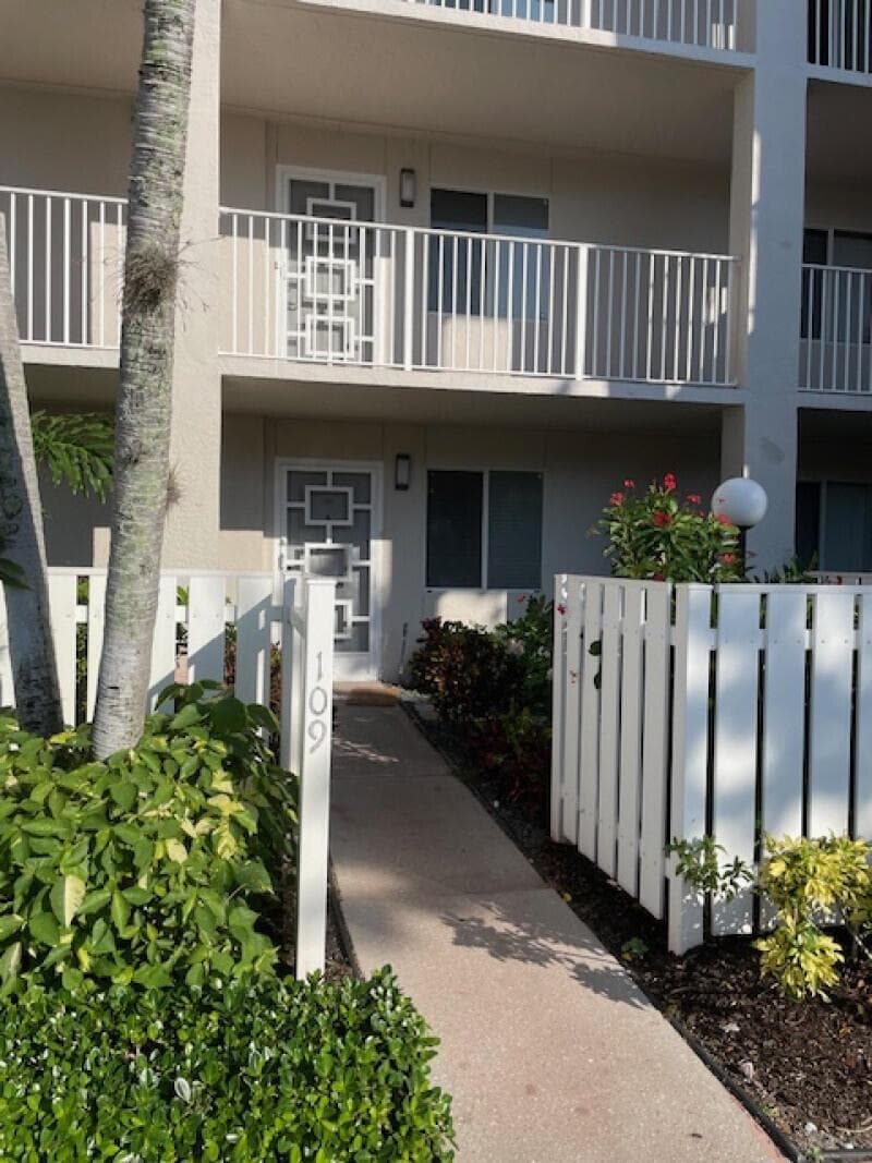 Condo at 14111 Royal Vista Drive, Delray Beach, FL
