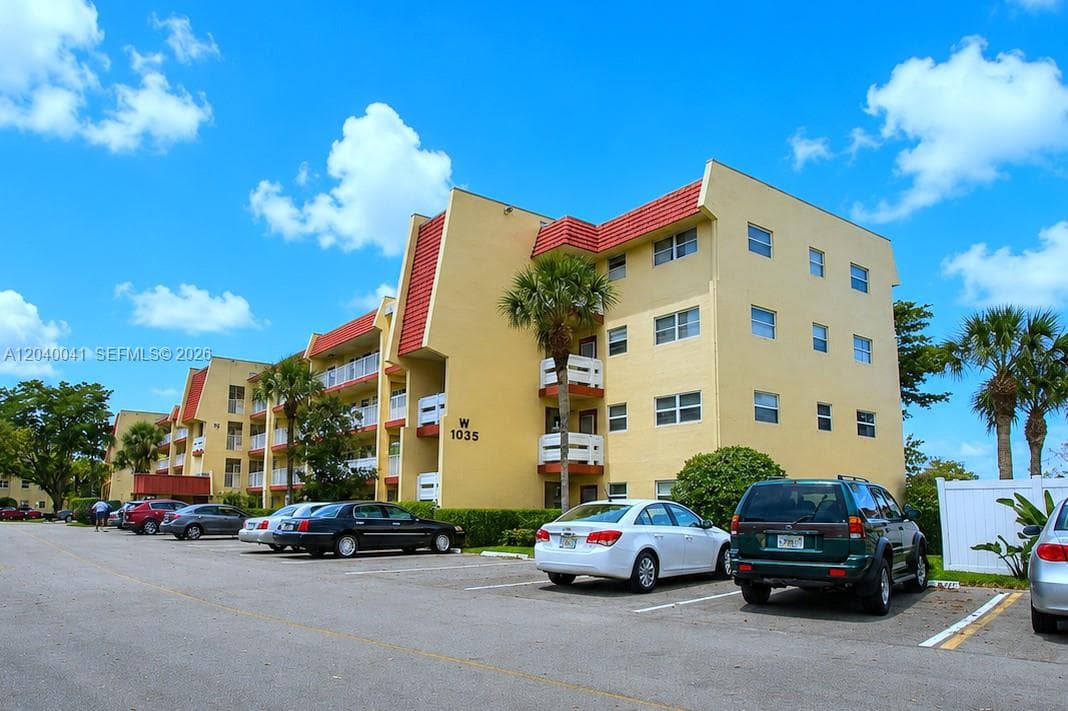 Condo at 1035 Country Club Dr, Margate, FL