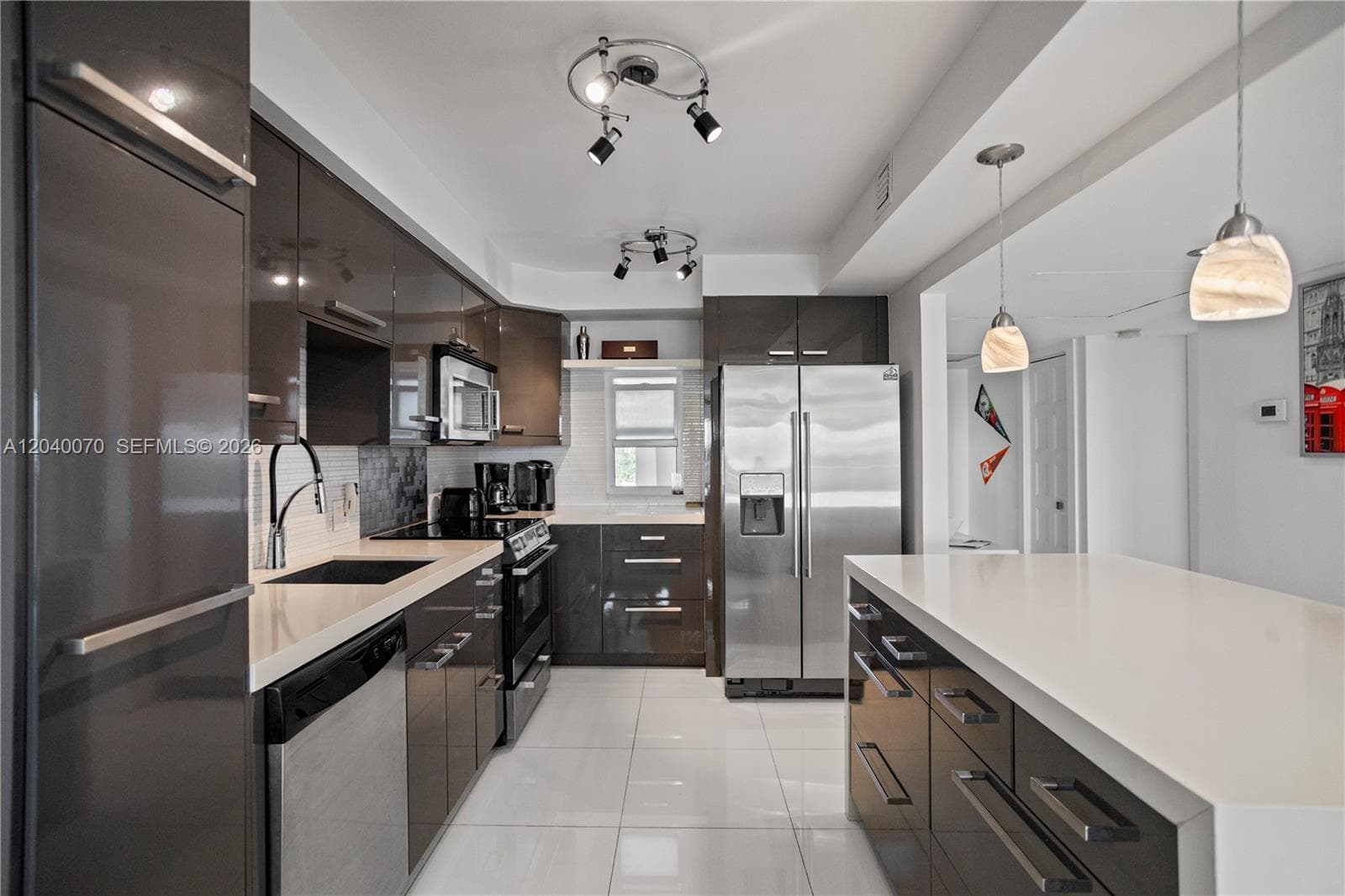Condo at 3050 N Palm Aire Dr, Pompano Beach, FL
