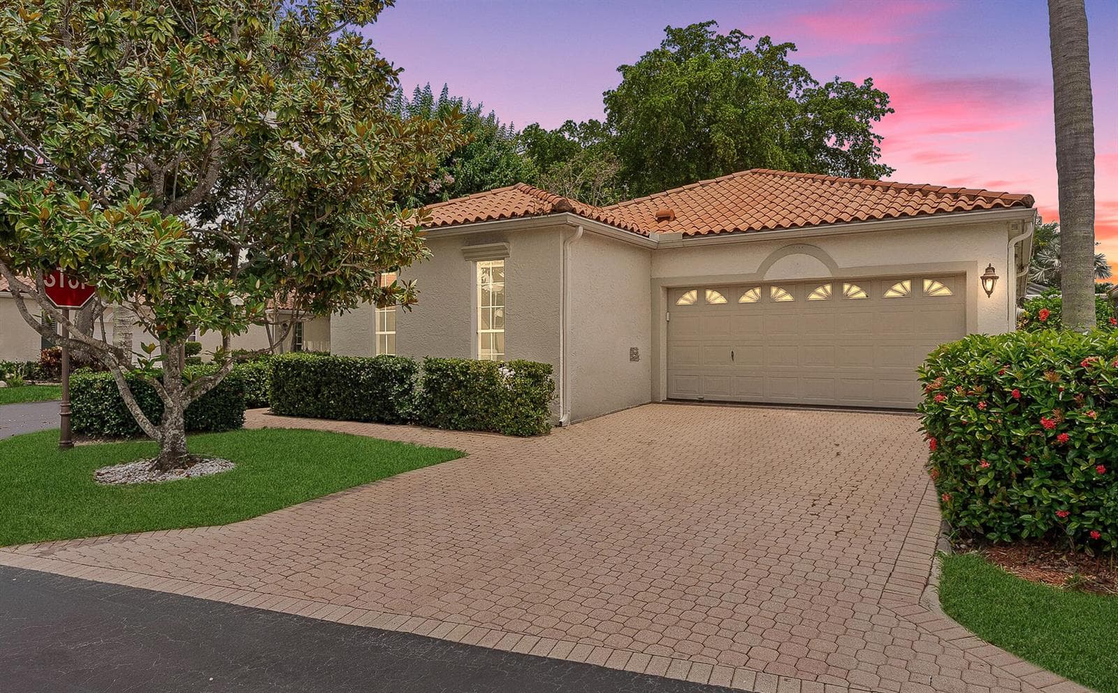 Single-family home at 3938 Redondo Court, Boca Raton, FL