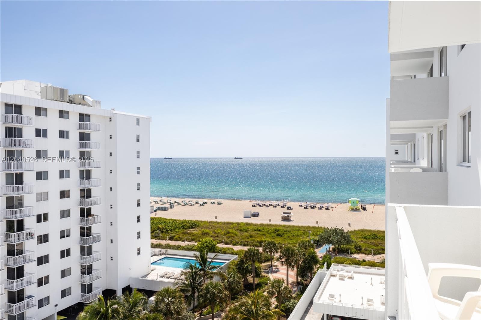 Condo en 345 Ocean Dr, Miami Beach — foto 1