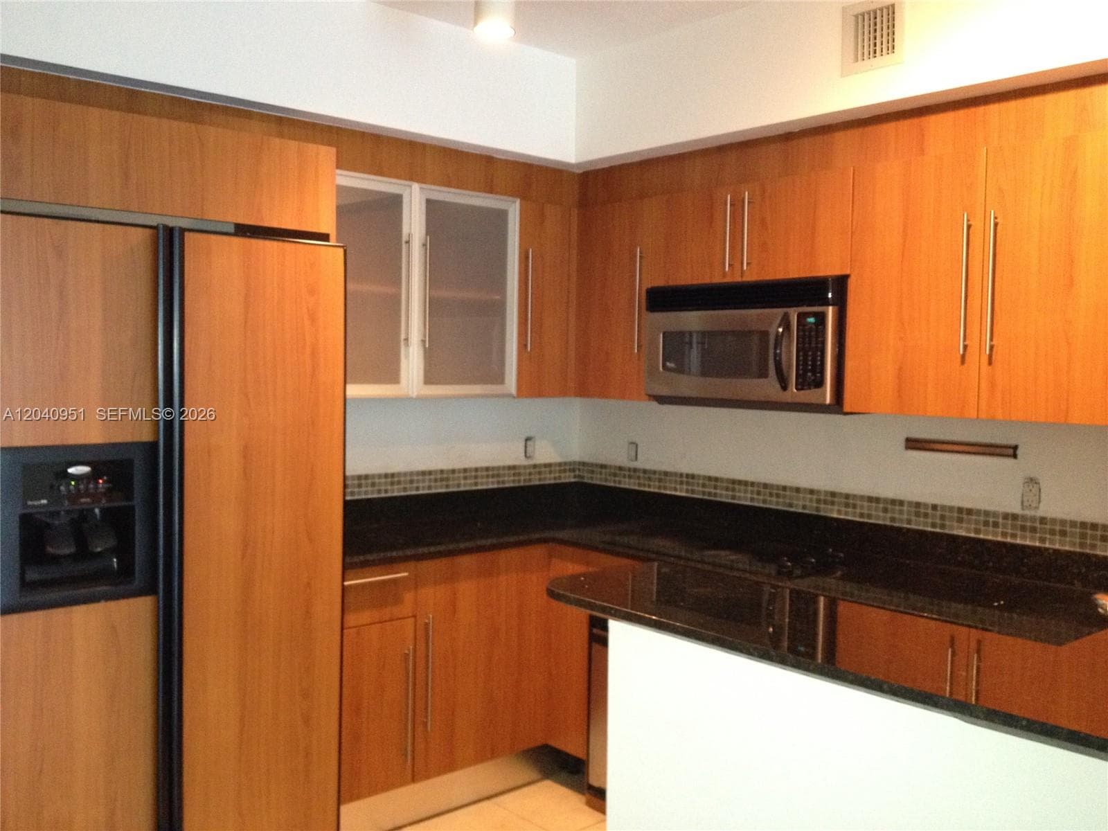 Condo en 325 S Biscayne Blvd, Miami — foto 1