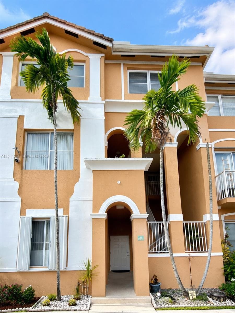 Condo at 7250 NW 177th St, Hialeah, FL
