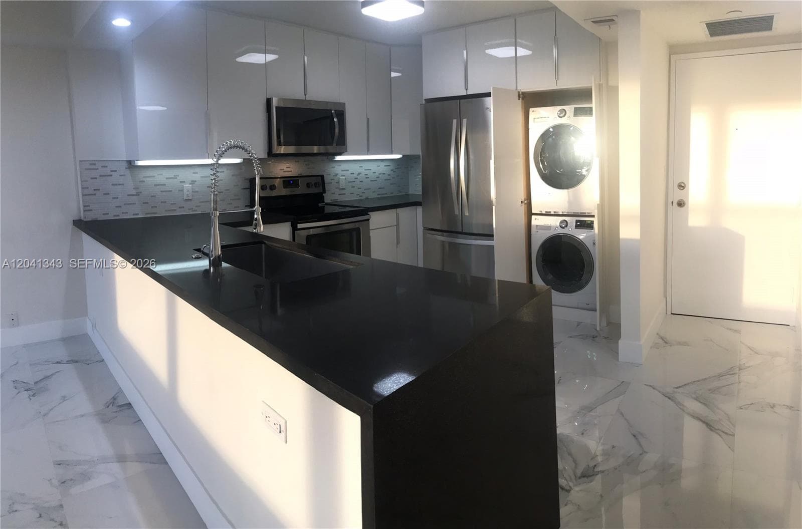 Condo at 1901 Brickell Ave, Miami — photo 1