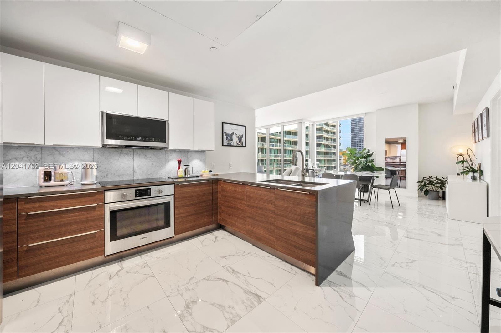 Condo at 601 NE 27th St, Miami — photo 3