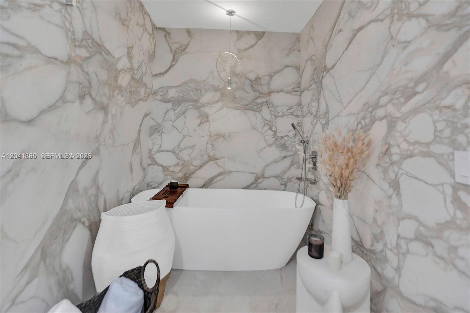 Condo en 950 Brickell Bay Dr, Miami — foto 1