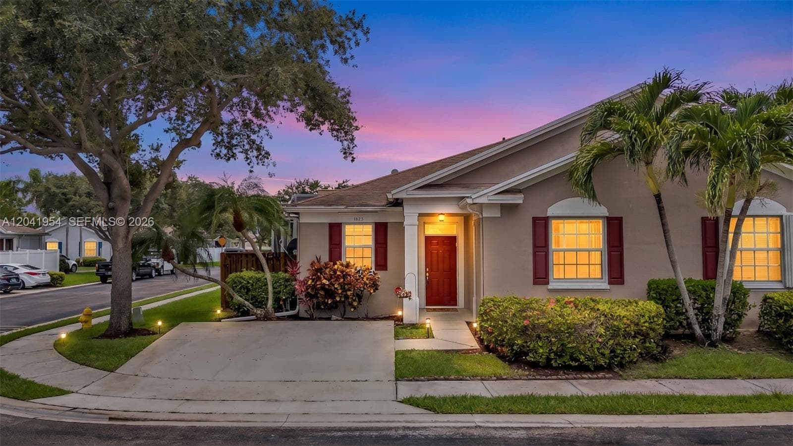 Villa at 5823 Plum Harbor Cir, Tamarac, FL