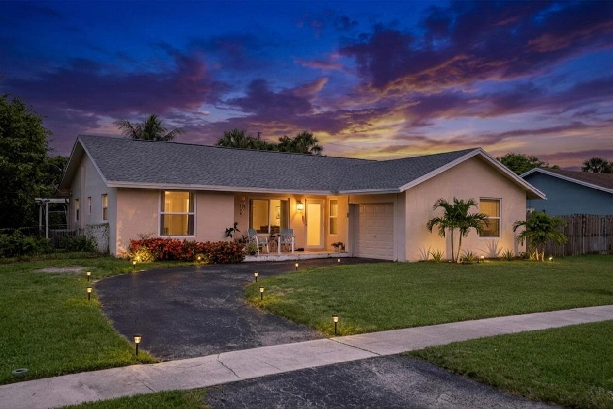 Single-family home at 9544 Richmond Circle, Boca Raton, FL