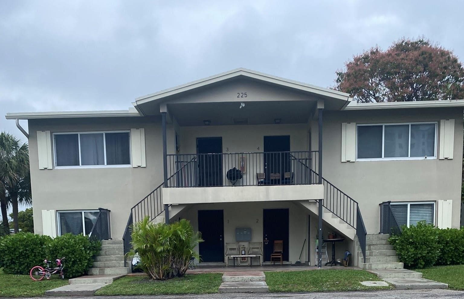 Condo at 225 SW 7th Street, Boca Raton, FL