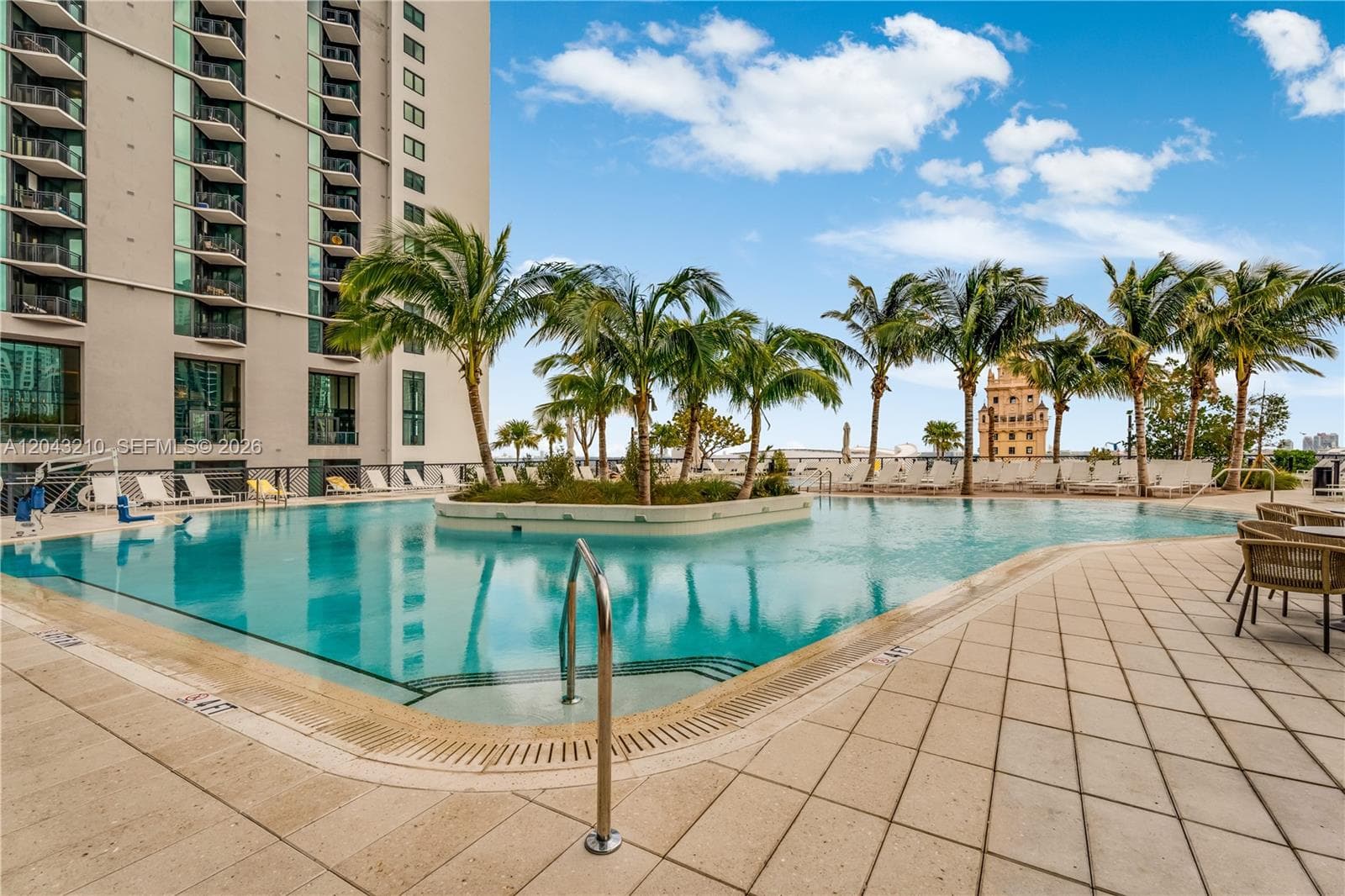 Condo at 159 NE 6th St, Miami — photo 3