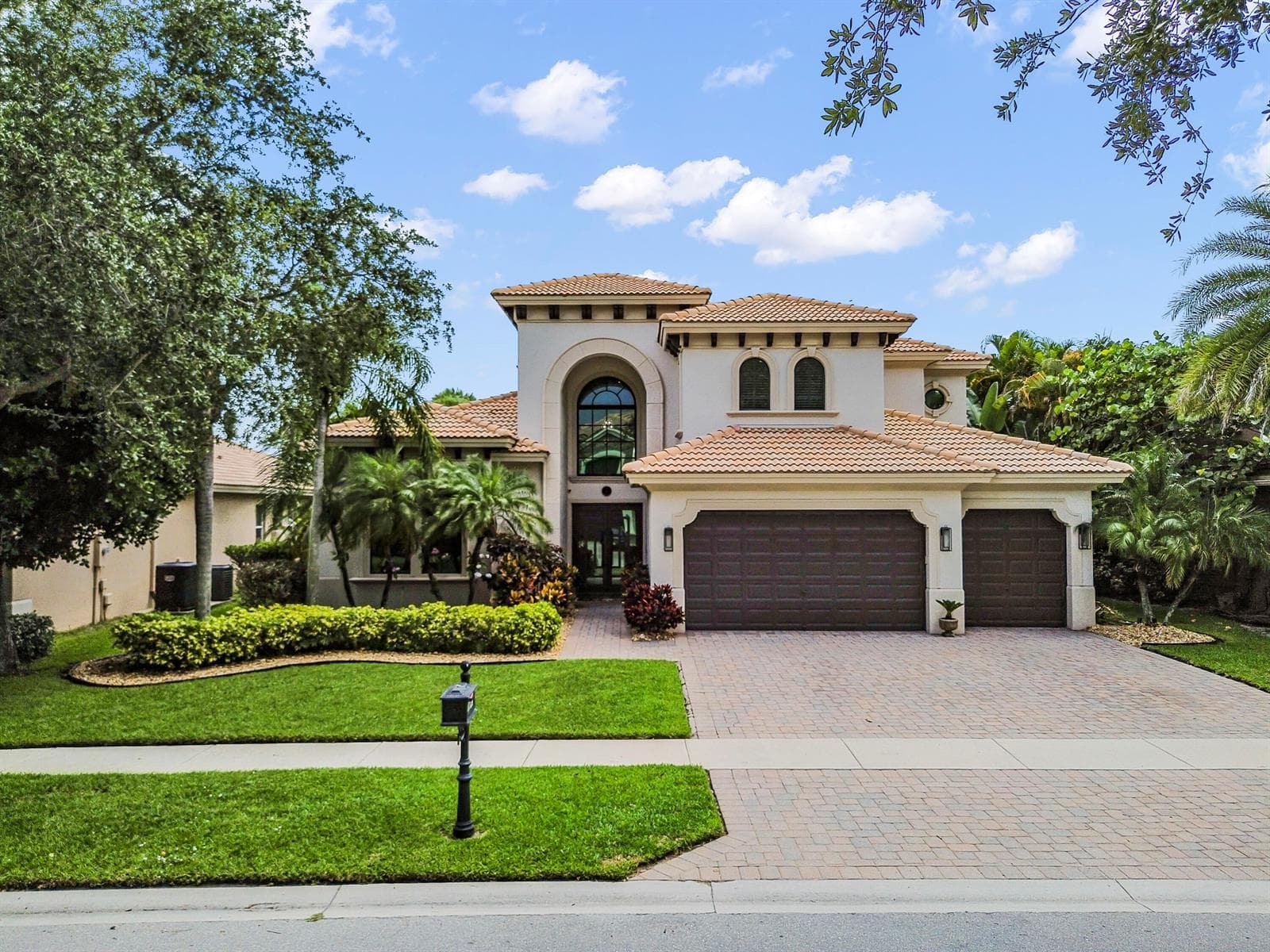 Single-family home at 8729 Wellington View Drive, West Palm Beach, FL