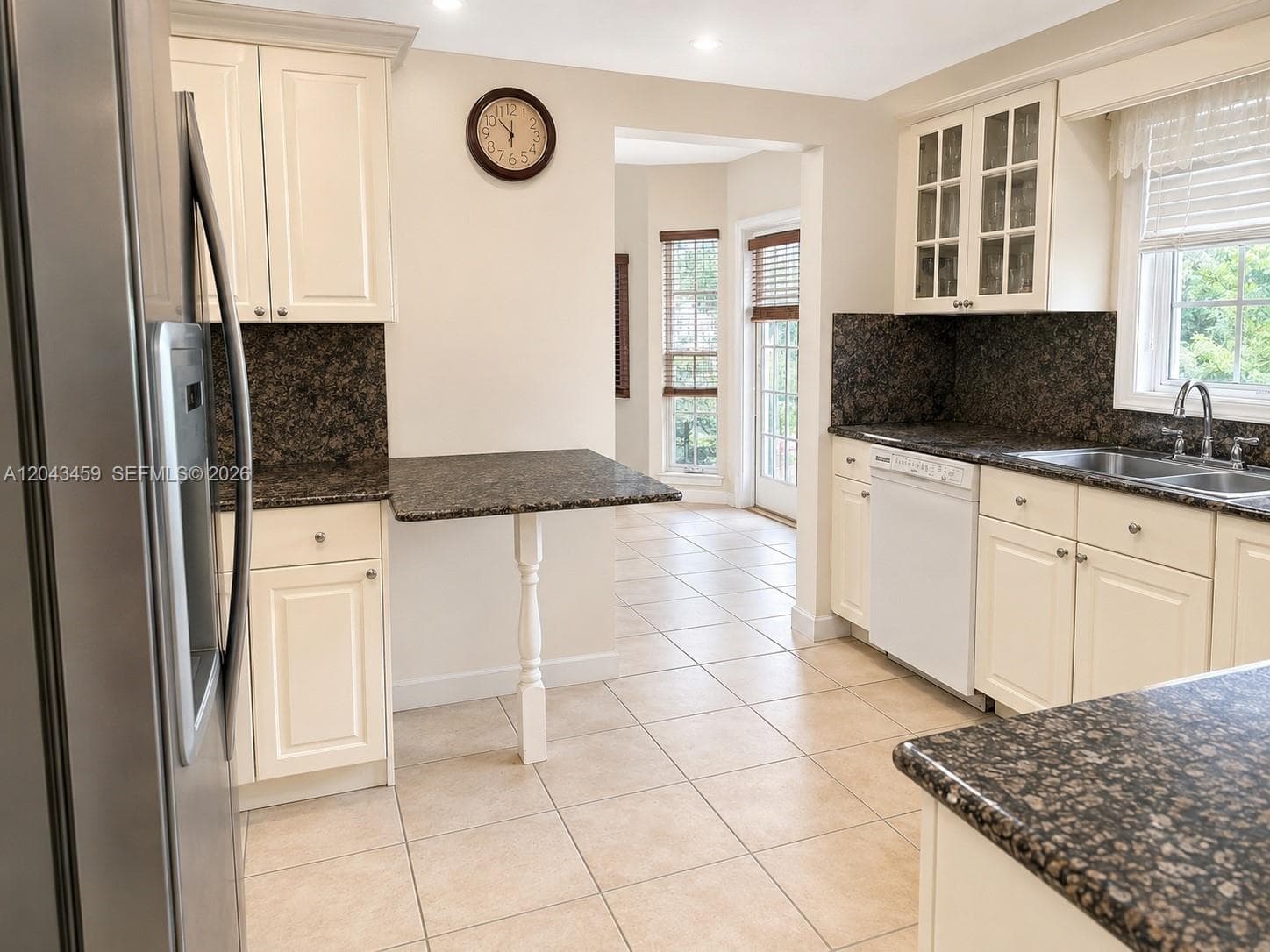Single-family home at 9812 SW 77th Pl, Miami — photo 2