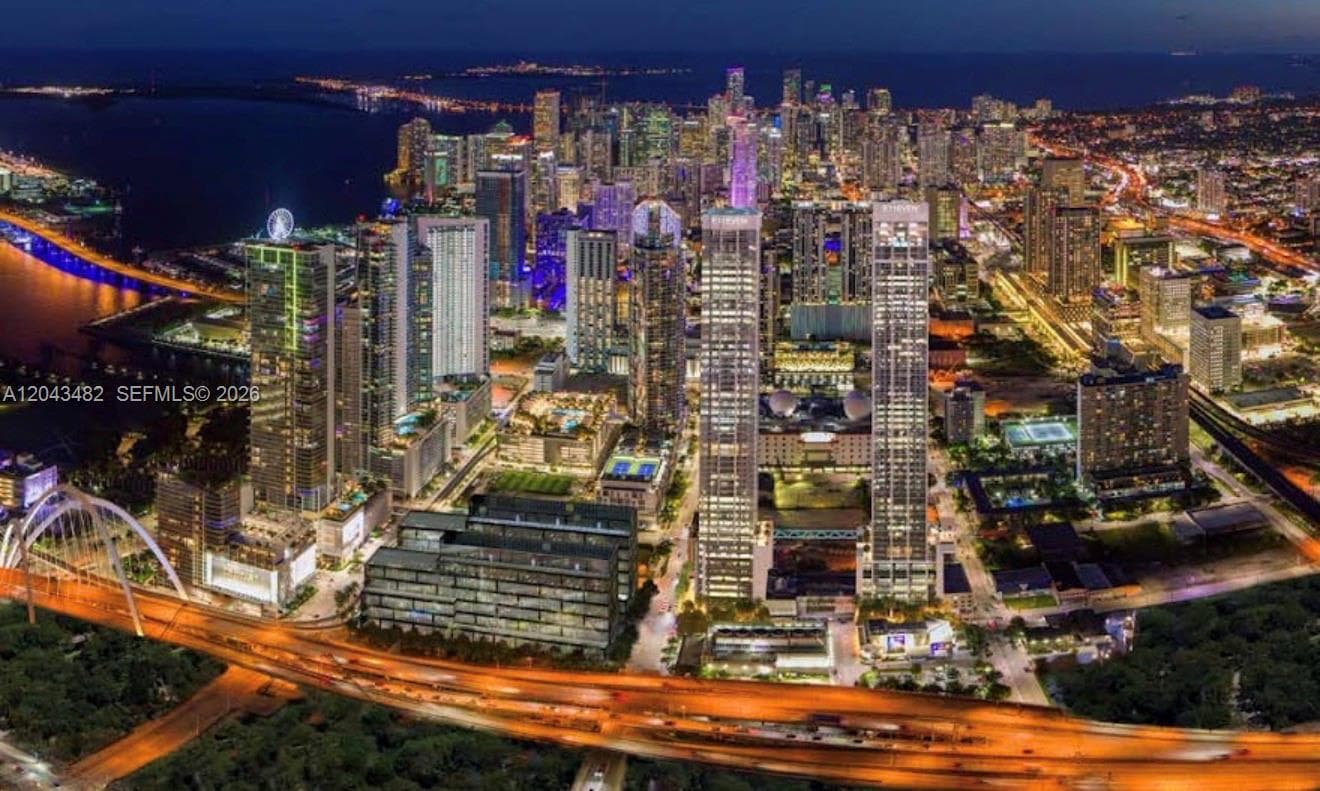 Condo at 20 NE 11th St, Miami, FL