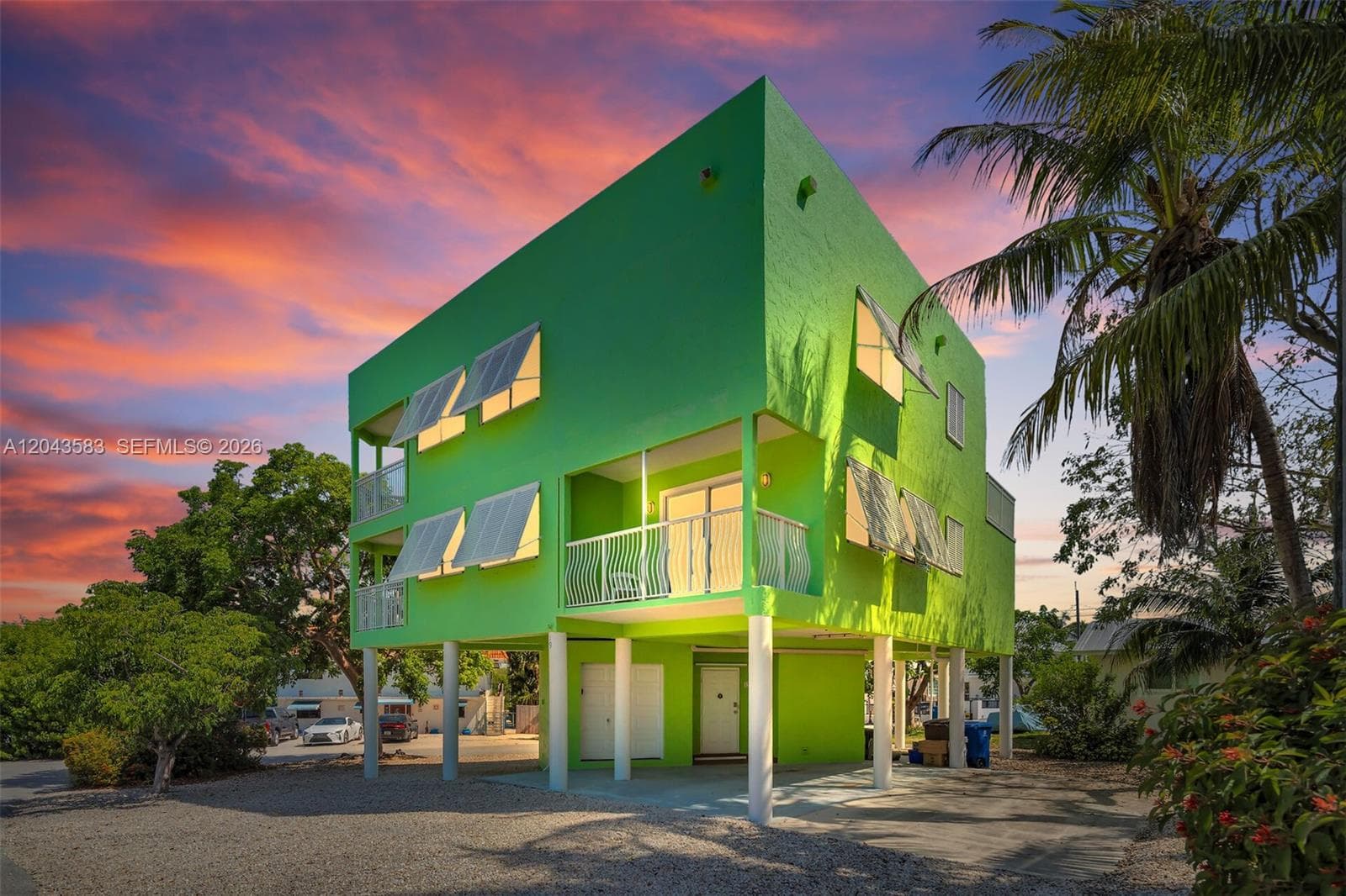 Single-family home at 19 Park Drive, Key Largo, FL