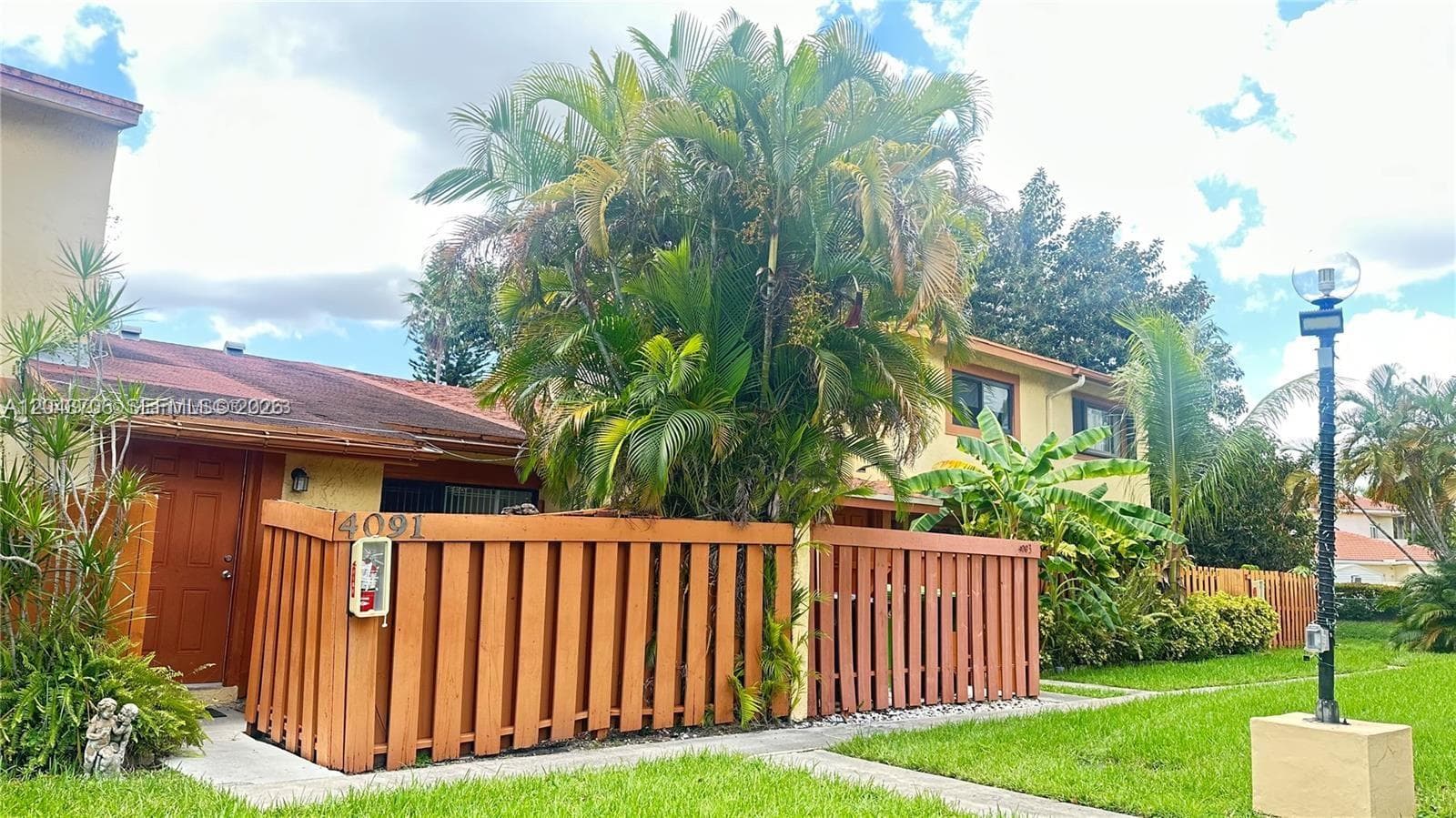 Villa at 4091 Sierra Te, Sunrise, FL