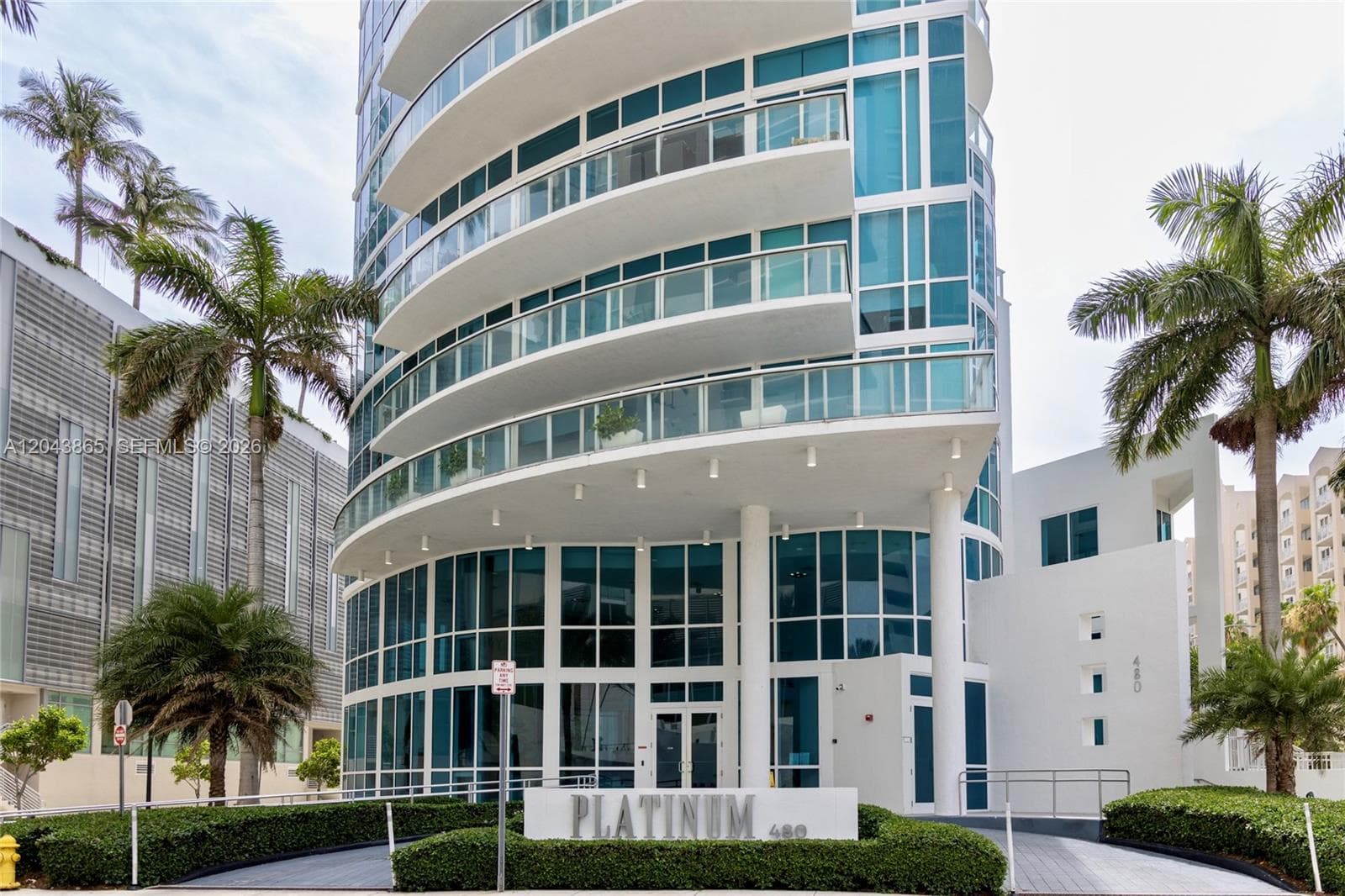 Condo at 480 NE 30th St, Miami — photo 1