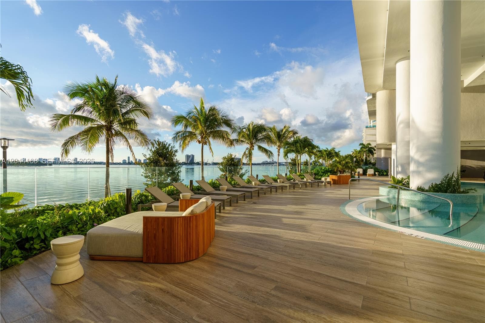Condo at 700 NE 23rd St, Miami — photo 1