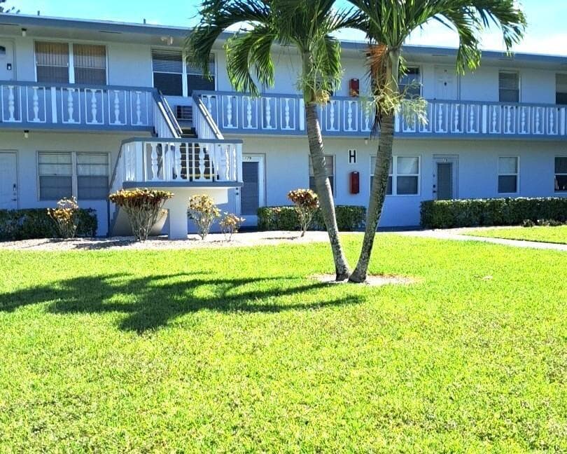 Condo at 188 Norwich H, West Palm Beach, FL