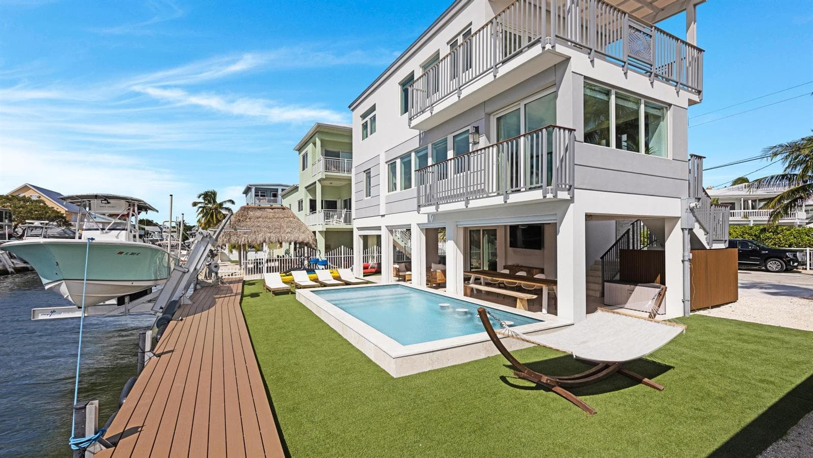 Single-family home at 704 Grouper Lane, Key Largo, FL