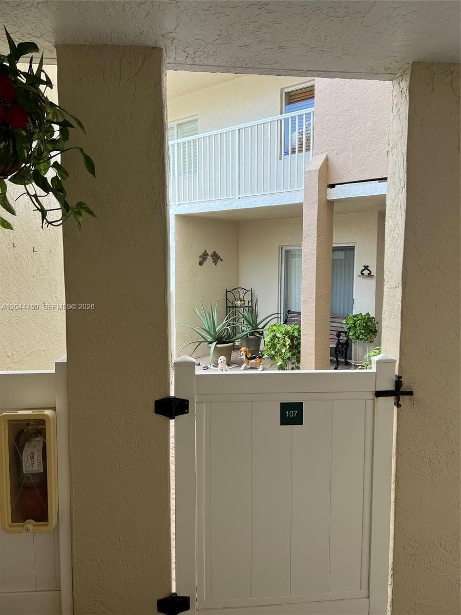 Condo at 9551 Weldon Cir, Tamarac — photo 2