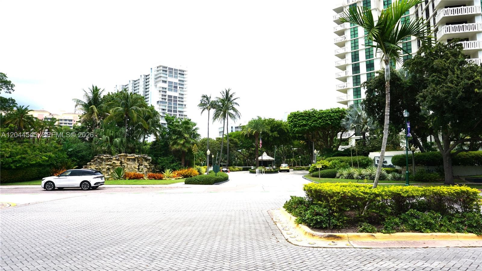 Condo at 1111 Crandon Blvd, Key Biscayne, FL