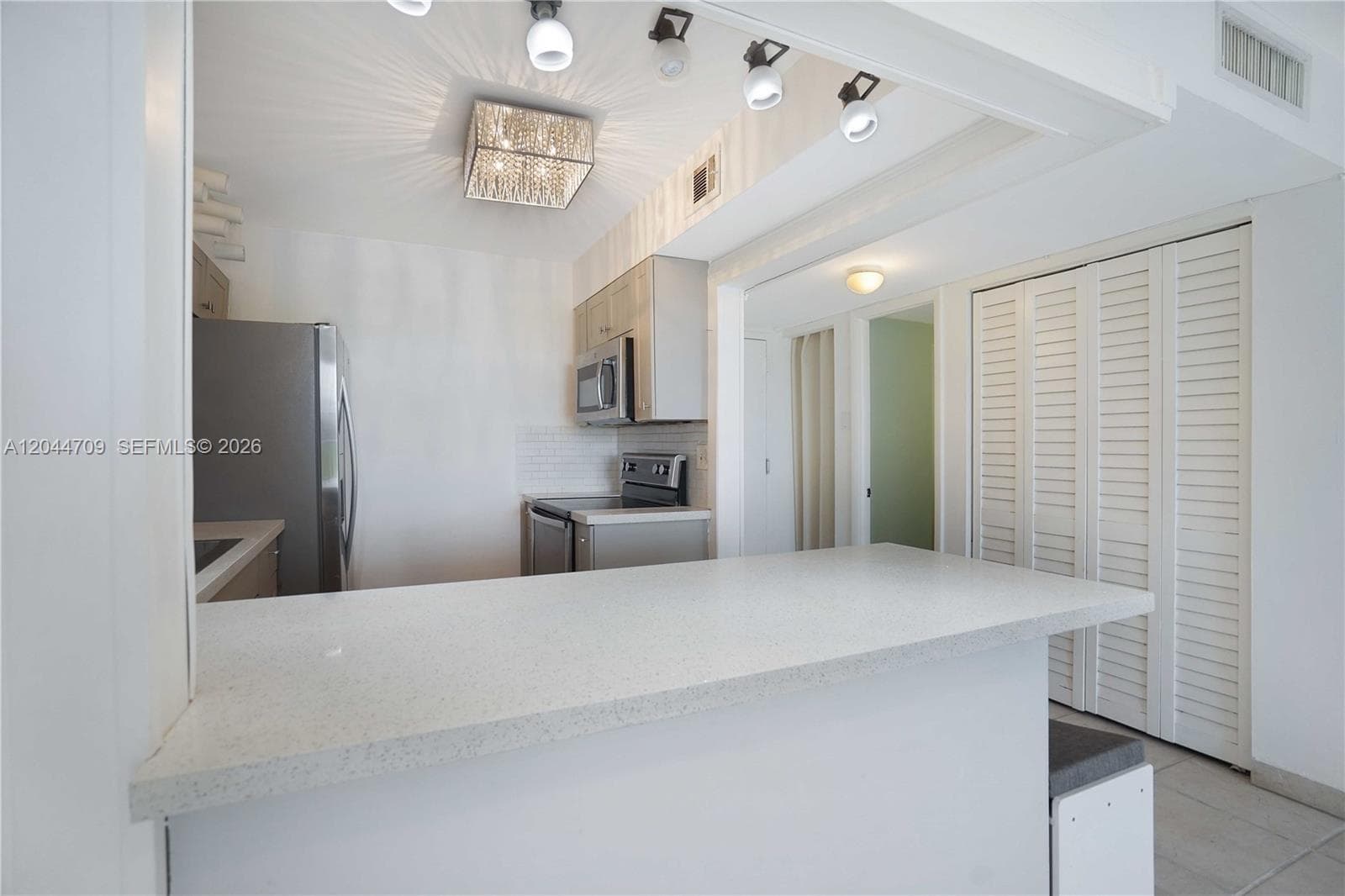 Condo at 6900 Bay Dr, Miami Beach — photo 3
