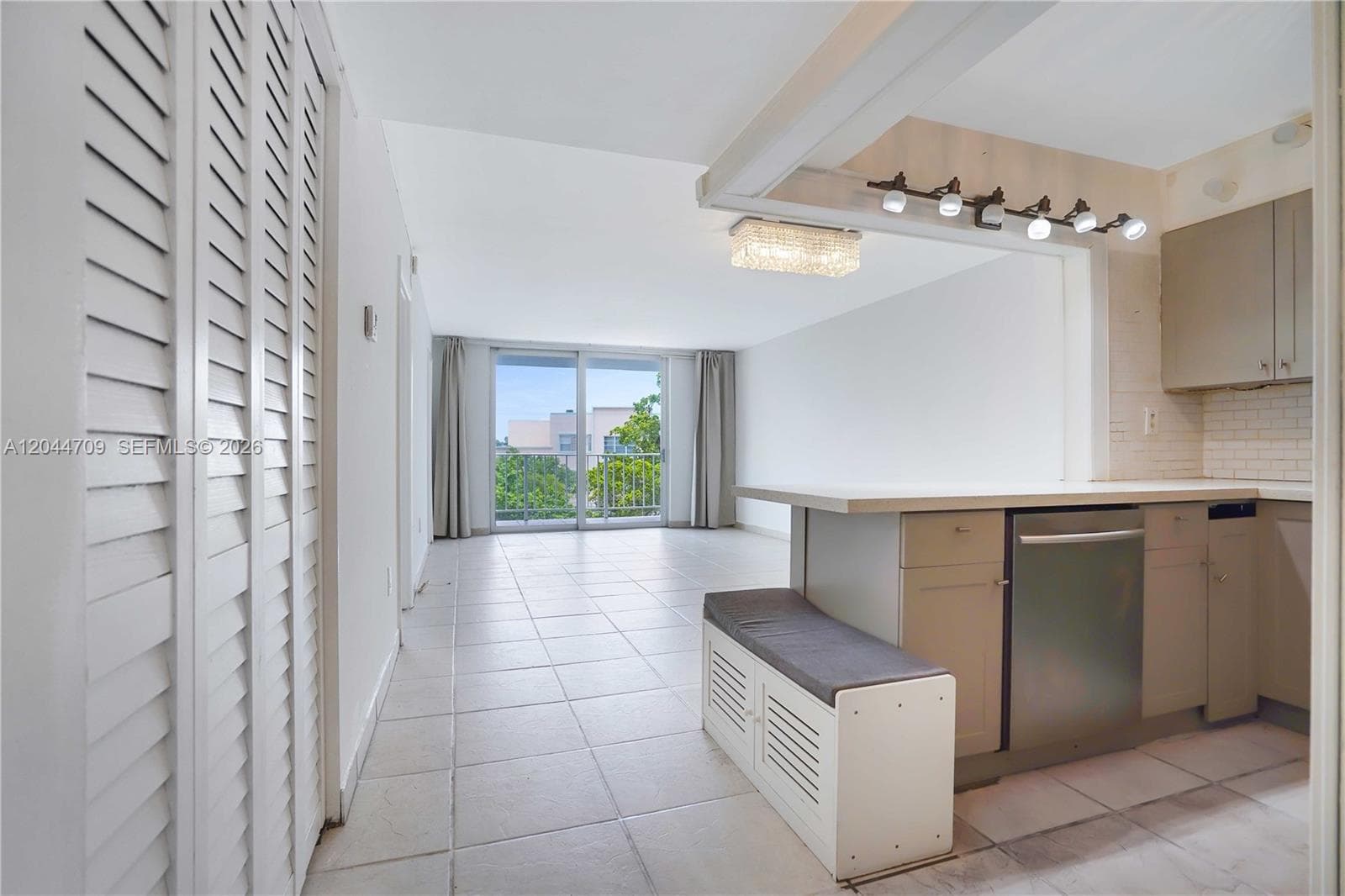 Condo at 6900 Bay Dr, Miami Beach — photo 1