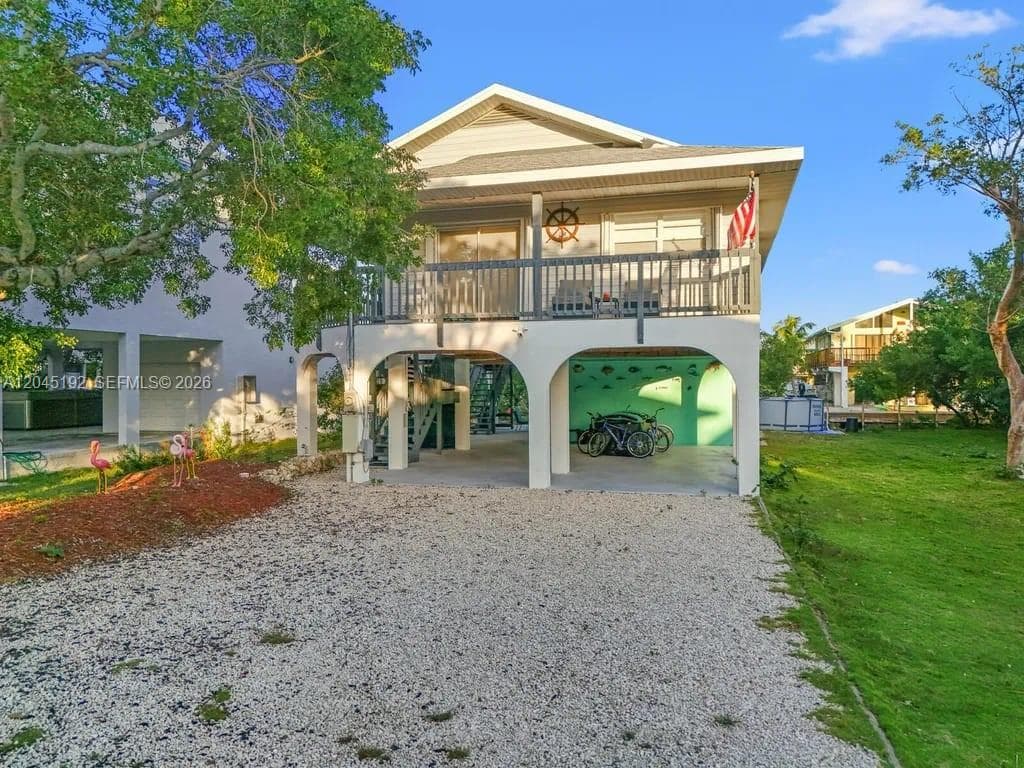 Single-family home at 3635 Trade Winds St, Big Pine — photo 2