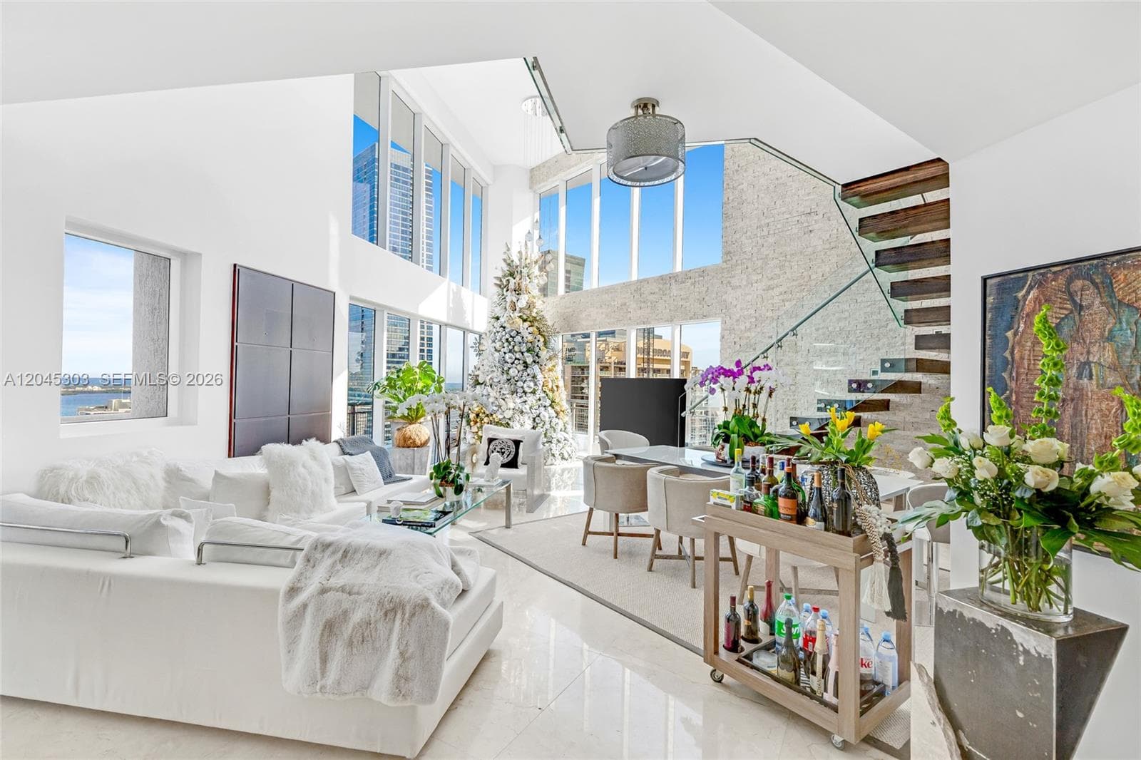Condo at 60 SW 13th St, Miami, FL