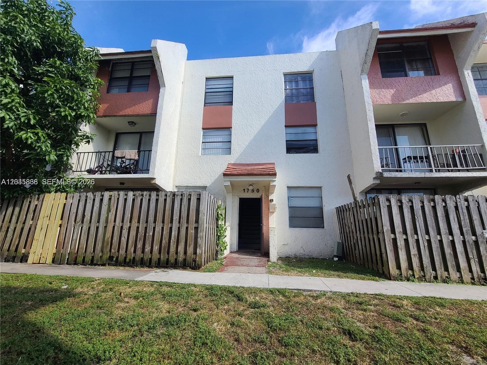 Condo at 1750 NW 55th Ave, Lauderhill, FL