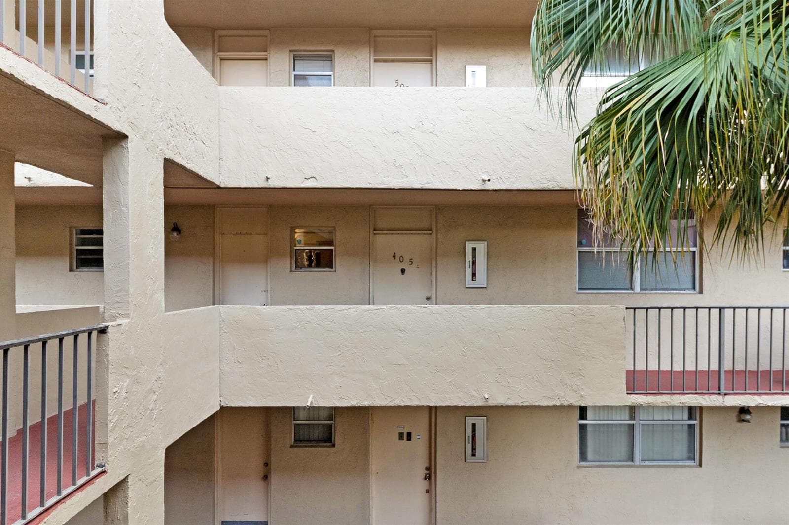 Condo at 408 NW 68th Avenue, Plantation, FL