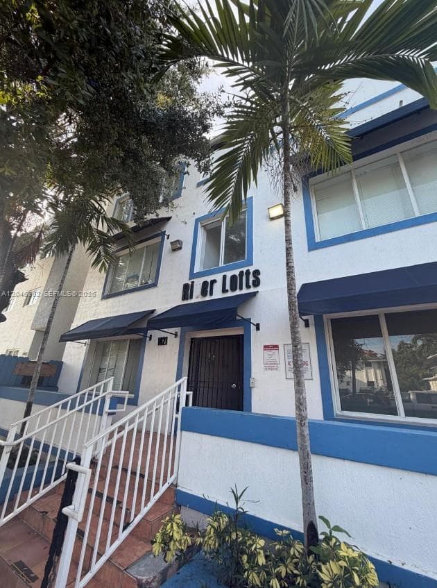 Condo at 1021 NW 3rd St, Miami — photo 2