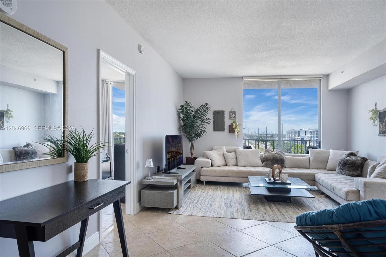 Condo at 140 S Dixie Hwy, Hollywood, FL