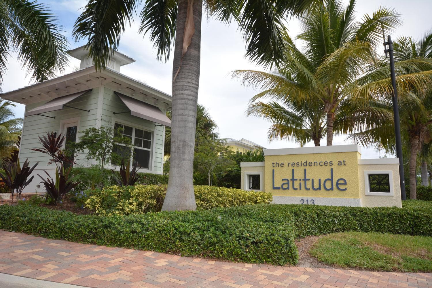 229 N Latitude Cir Delray-large-032-28-C